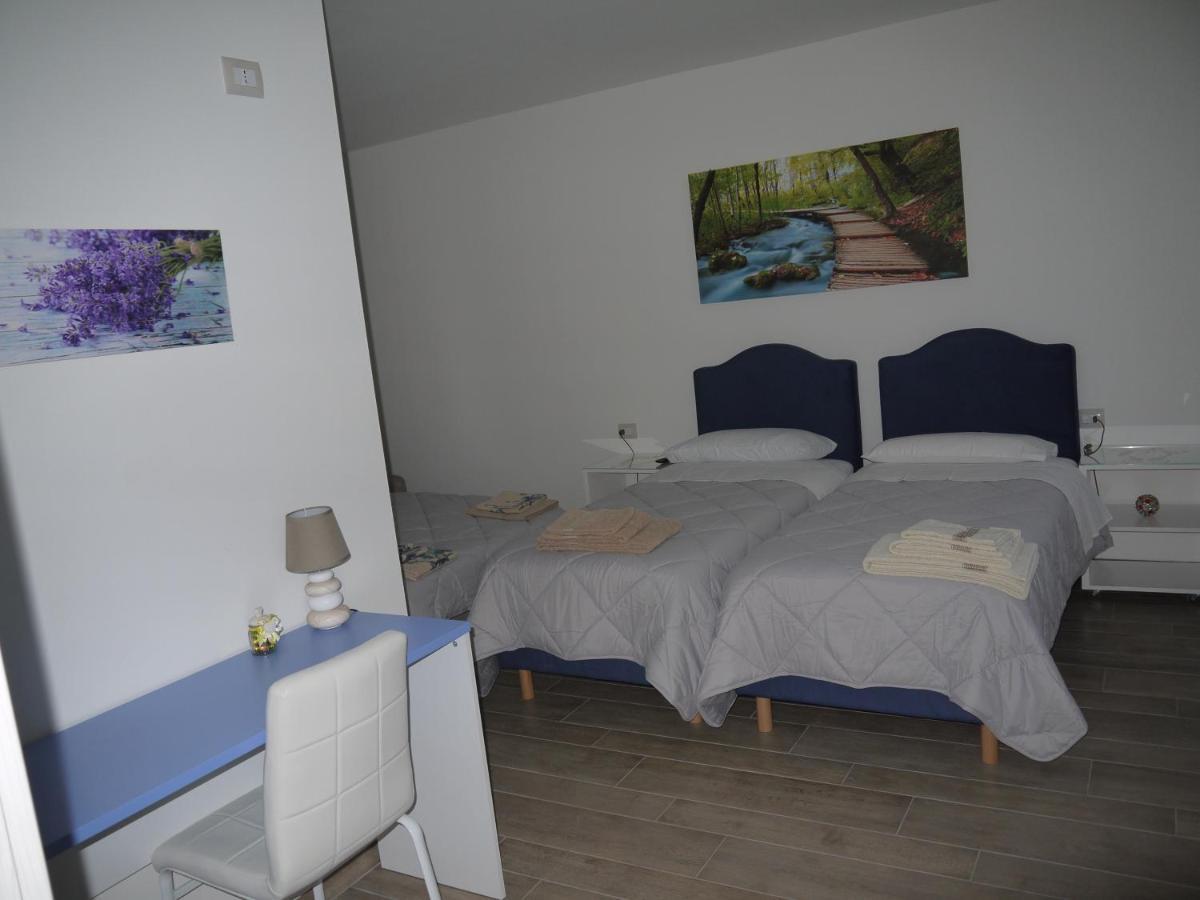 モンテフィオーレ・コンカ "Cara Pace" In Collina Per Famiglie Bed & Breakfast エクステリア 写真